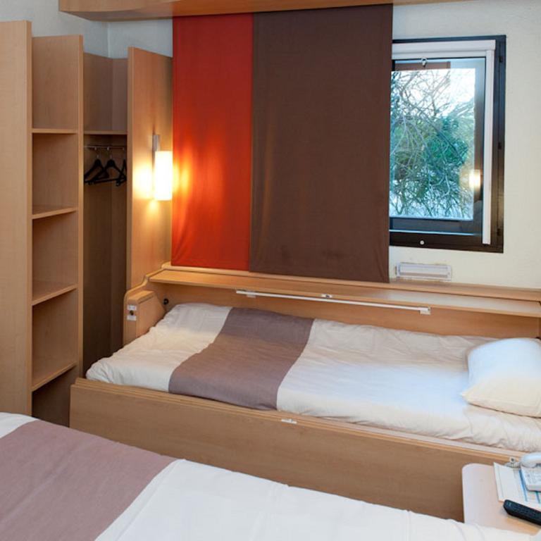 Egg Hotel Gonesse 戈内斯 客房 照片