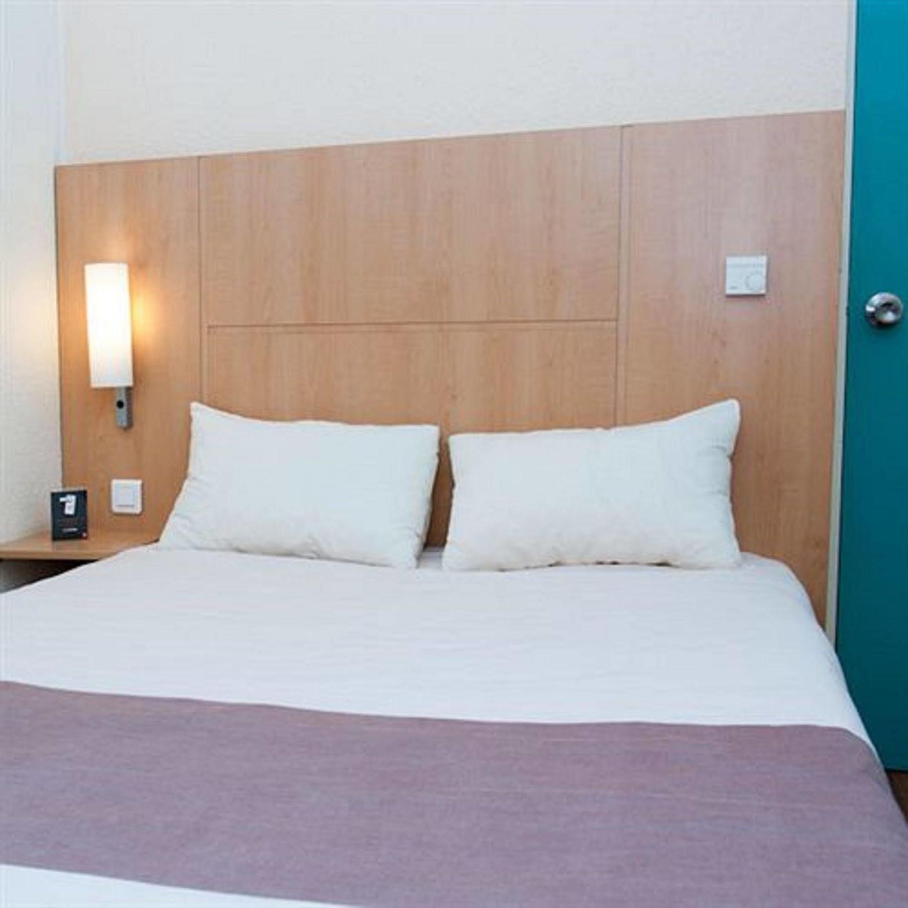 Egg Hotel Gonesse 戈内斯 外观 照片