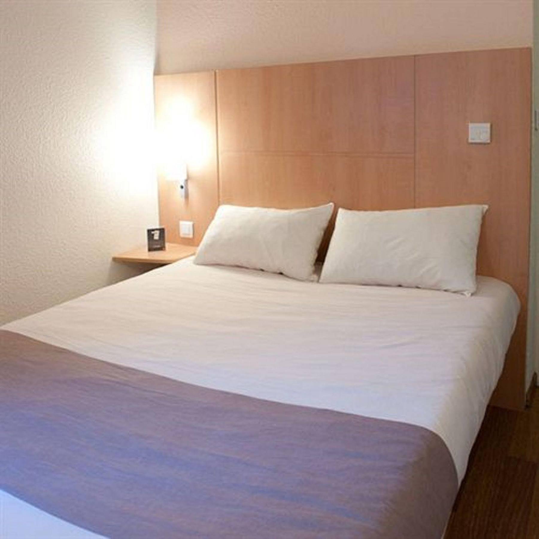 Egg Hotel Gonesse 戈内斯 外观 照片