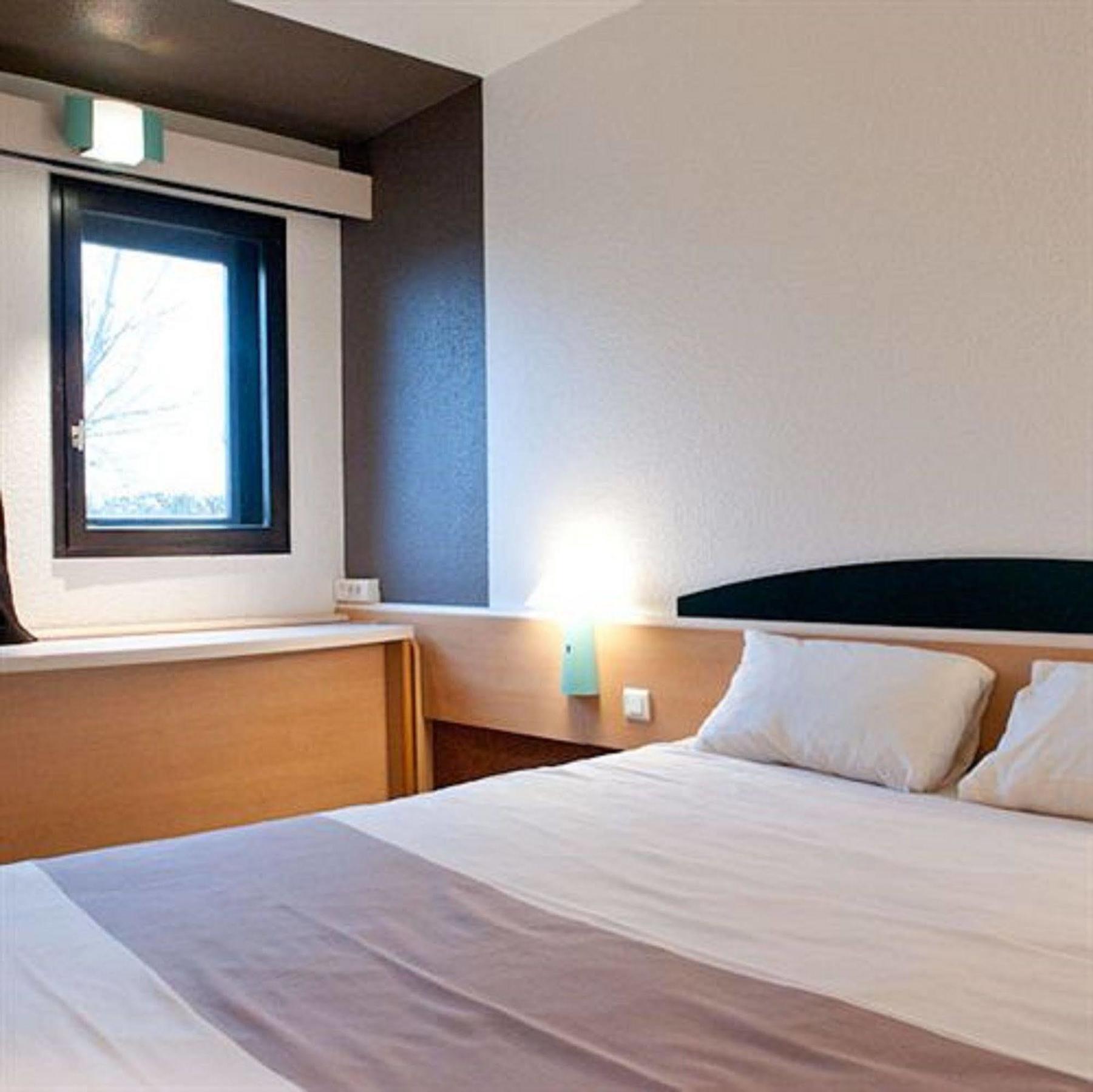 Egg Hotel Gonesse 戈内斯 外观 照片