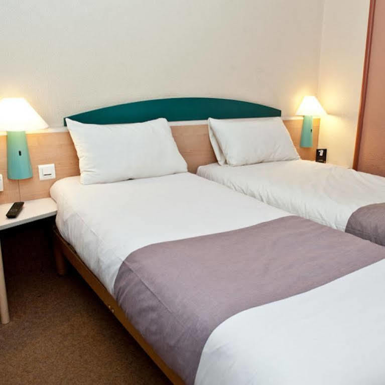 Egg Hotel Gonesse 戈内斯 外观 照片
