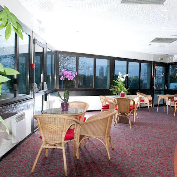 Egg Hotel Gonesse 戈内斯 外观 照片